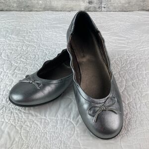 Naturino Pewter Metallic Bow Ballet Flats Dress Shoes - Girls 2.5 - EUR 34